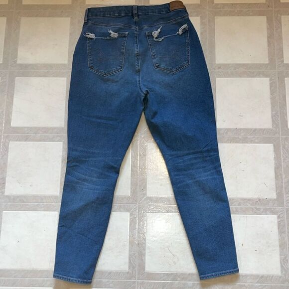 EUC AMERICAN EAGLE 10 SHORT THE DREAM JEAN CURVY HI-RISE DISTRESSED JEGGING - Picture 4 of 11